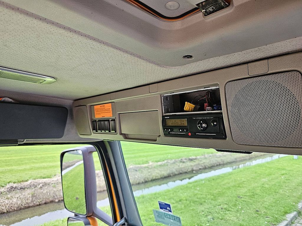 VOLVO FM 330