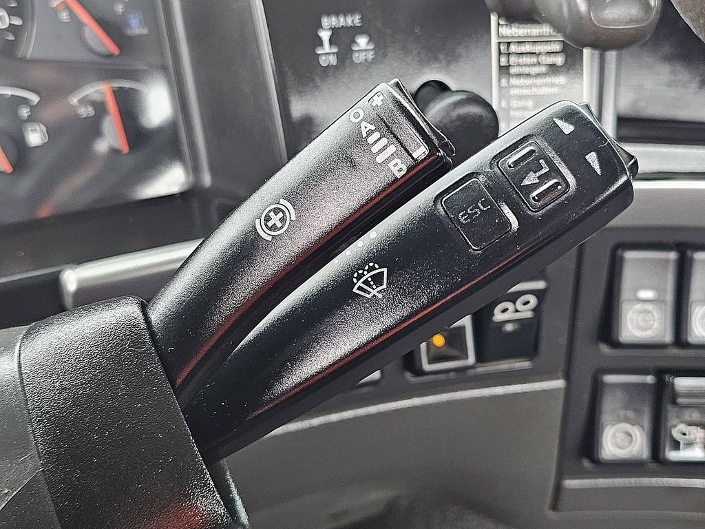 VOLVO FM 330
