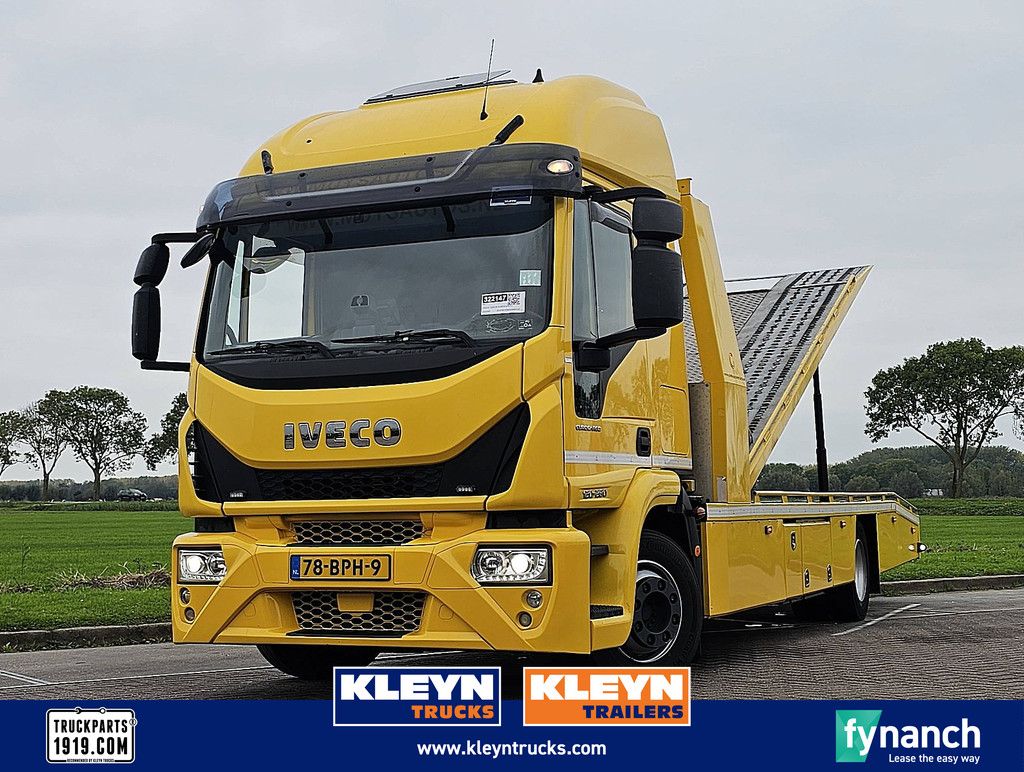 IVECO 120E28 EUROCARGO fly deck 2 cars