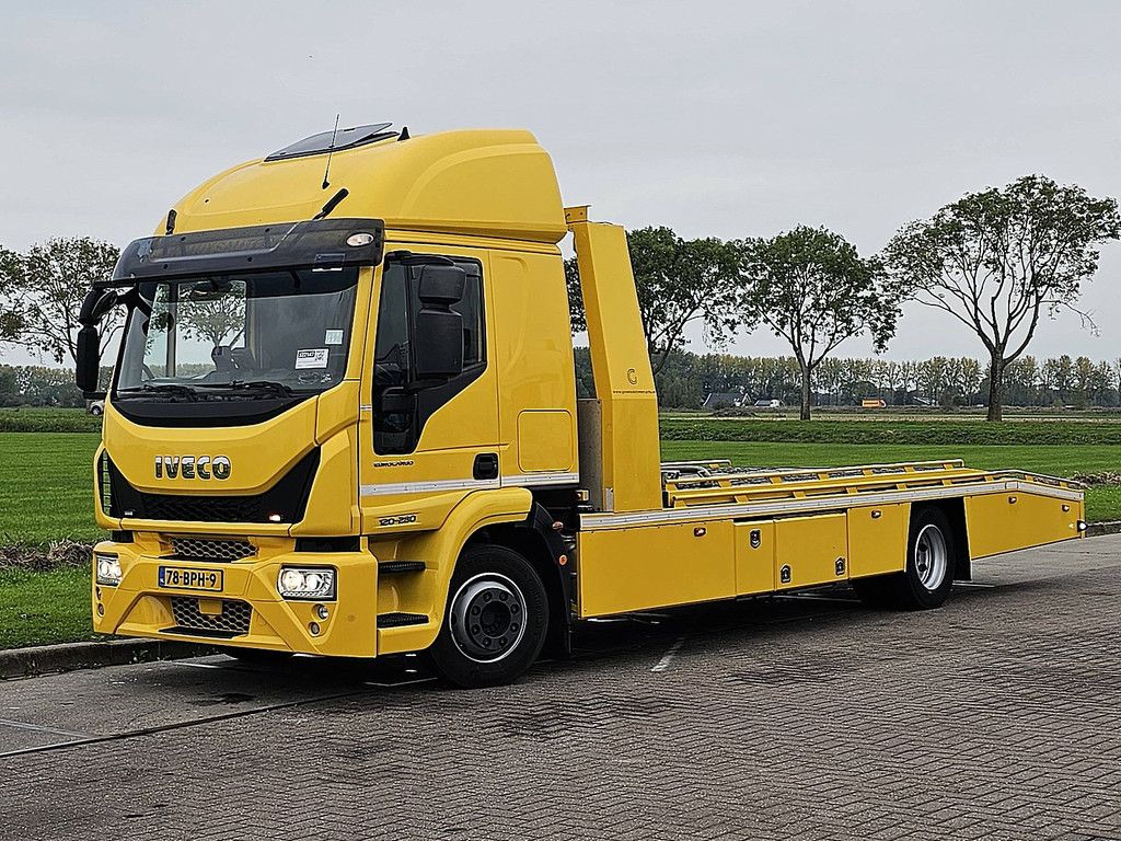IVECO 120E28 EUROCARGO fly deck 2 cars