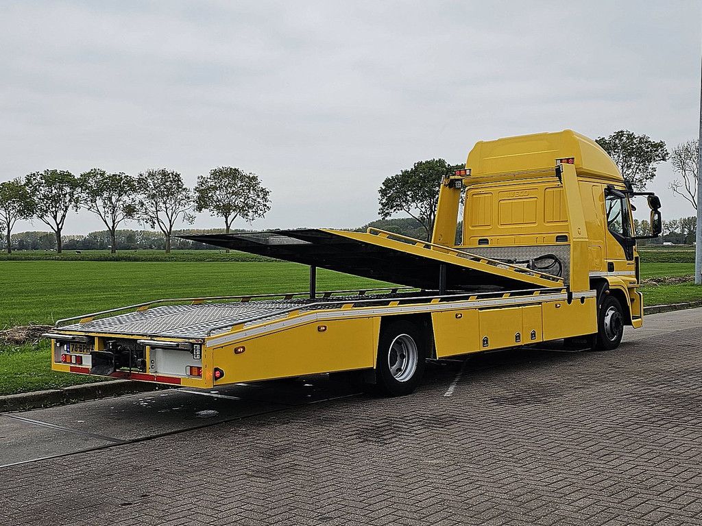 IVECO 120E28 EUROCARGO fly deck 2 cars