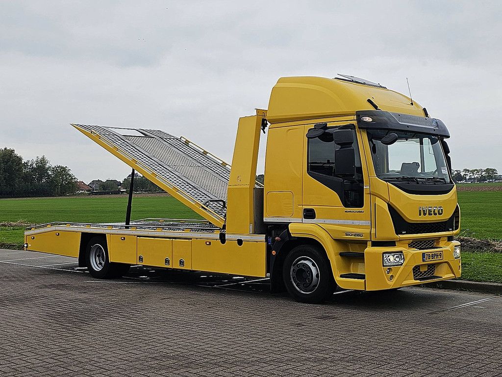 IVECO 120E28 EUROCARGO fly deck 2 cars