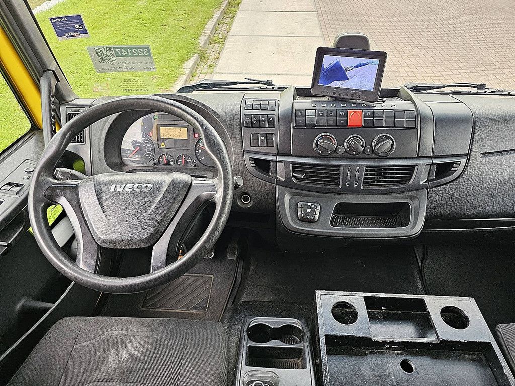 IVECO 120E28 EUROCARGO fly deck 2 cars