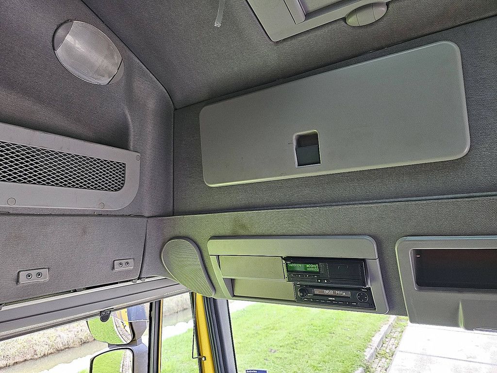 IVECO 120E28 EUROCARGO fly deck 2 cars