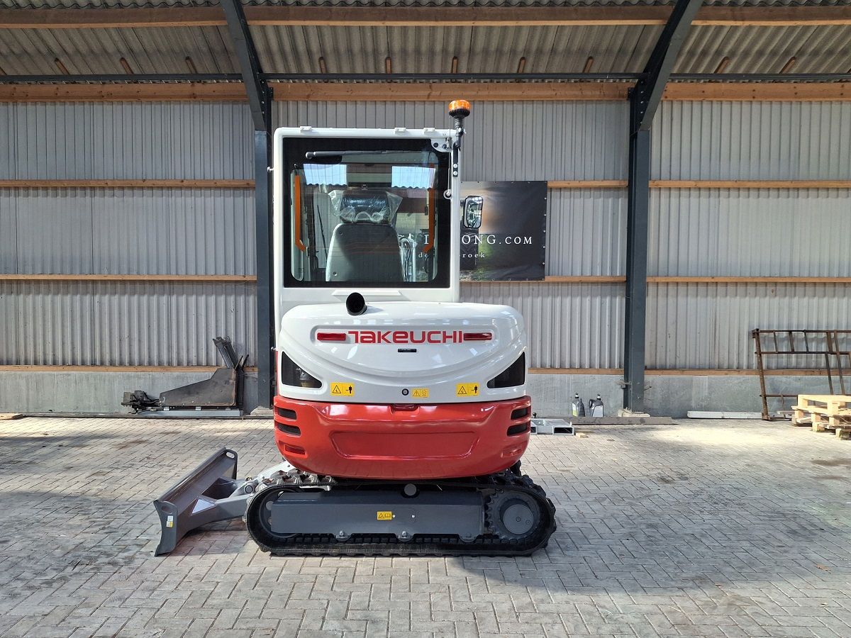 Takeuchi TB230, BJ2025, Nieuw!