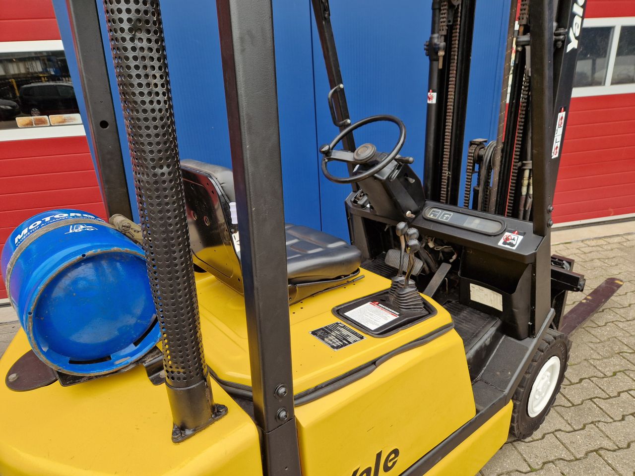 YALE GLP20 HEFTRUCK LPG MET TRIPLOMAST SIDESHIFT EN FREELIFT