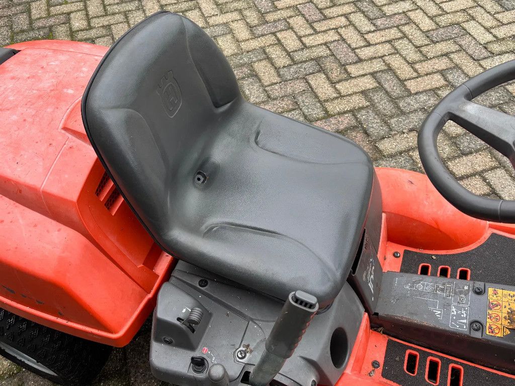 Husqvarna gebruikte frontmaaier R15c rider