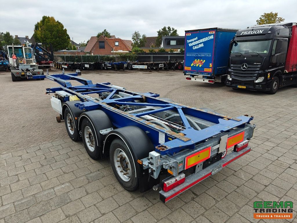 Van Hool A3C002 3-Achs JOST - Scheibenbremsen - Alle Anschlüsse / Universalfahrgestell - TOP! - 10 Stück auf Lager