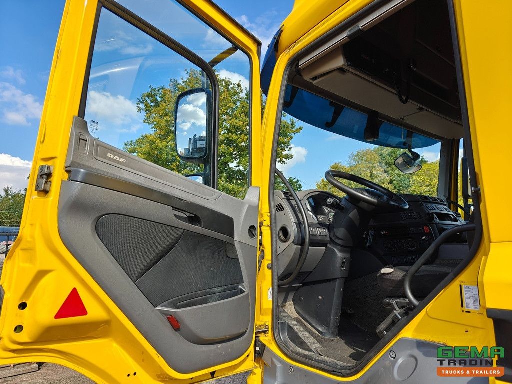 DAF CF 400 FT 4x2 Spacecab Euro6A - Side Skirts - SMARTTacho V2