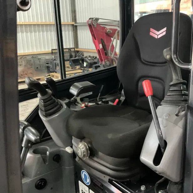 Yanmar SV17 minikraan ca 1300 draaiuren
