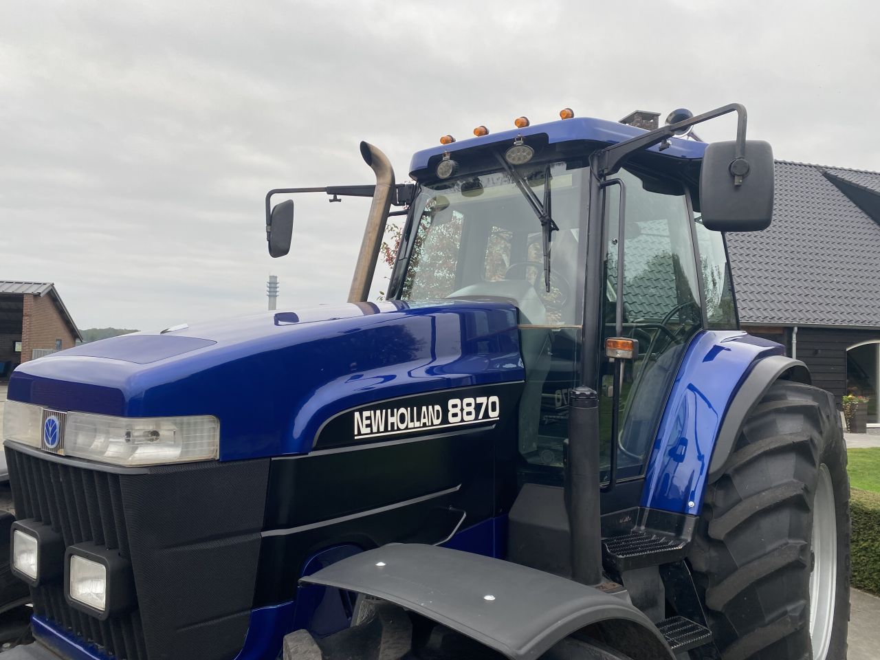 New holland Ford 8870 (bleu power)