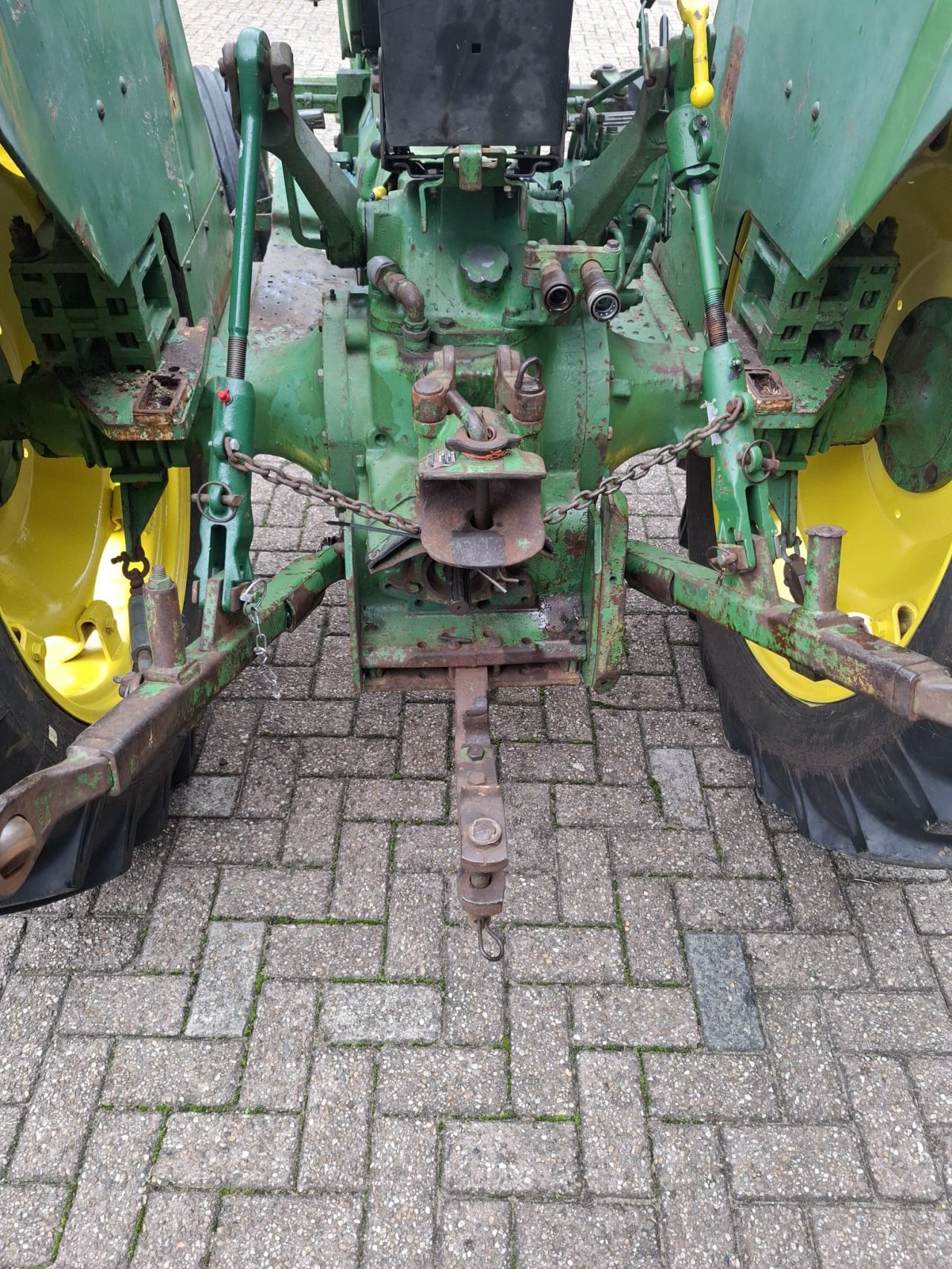 John Deere 2020