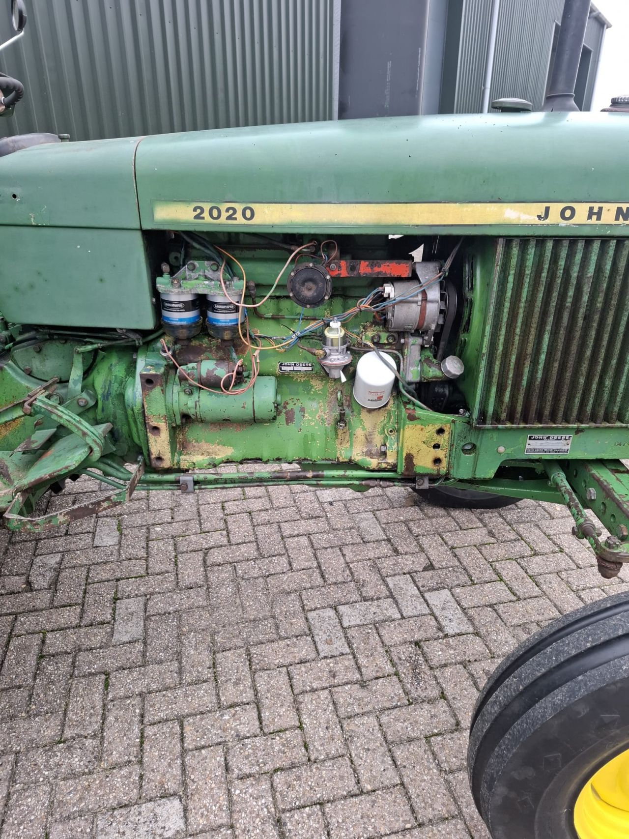 John Deere 2020