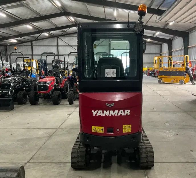 Yanmar SV 19 ca 1500 draaiuren