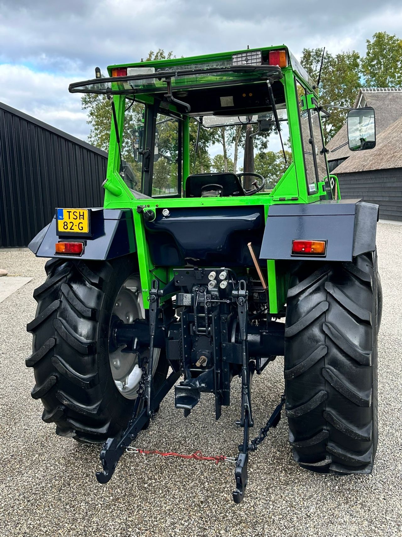 TE KOOP: zeer nette DEUTZ 7207C