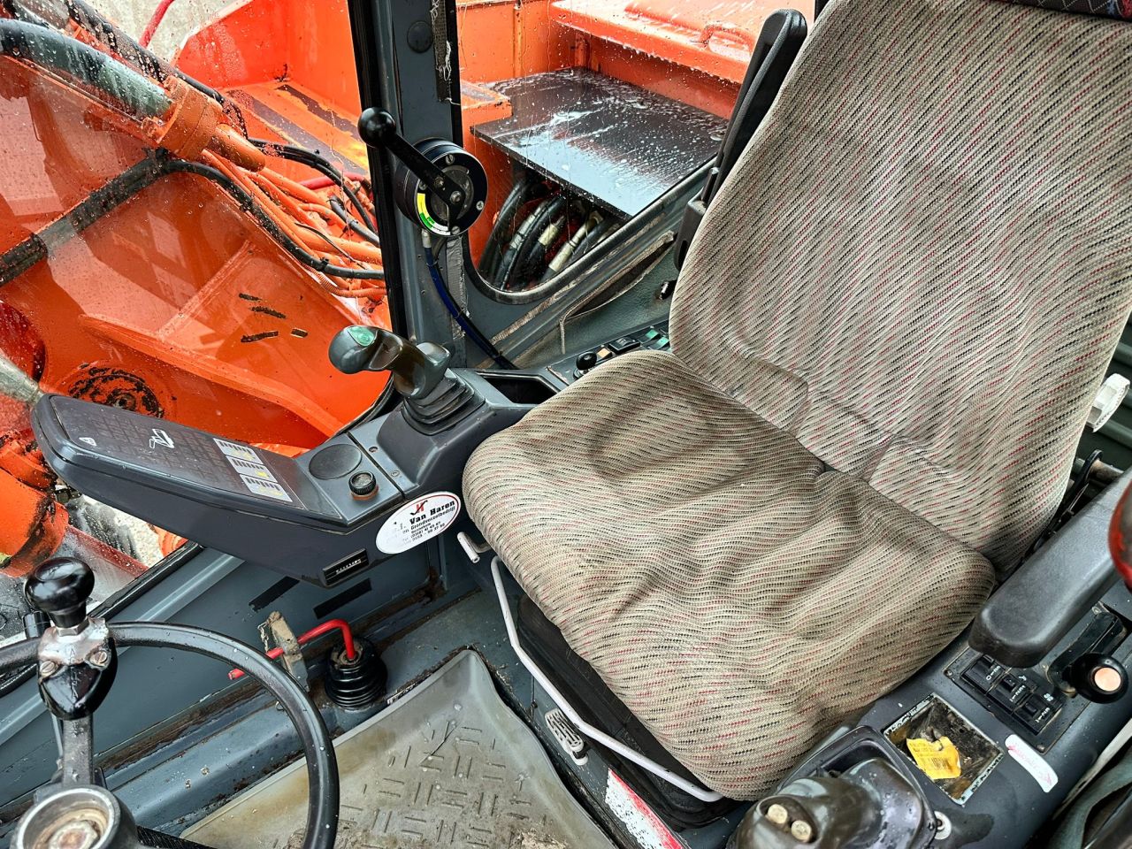 TE KOOP: zeer nette ATLAS 1304 mobiele kraan