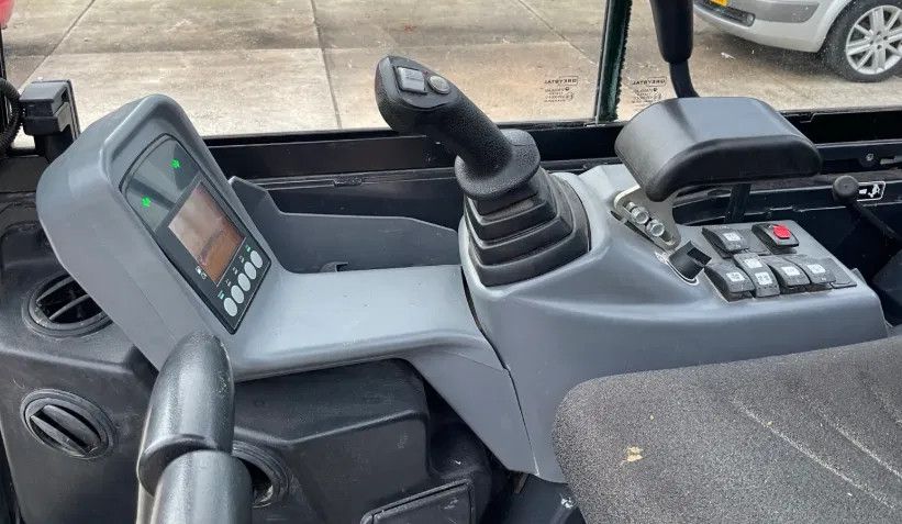 Yanmar SV22 weinig uren