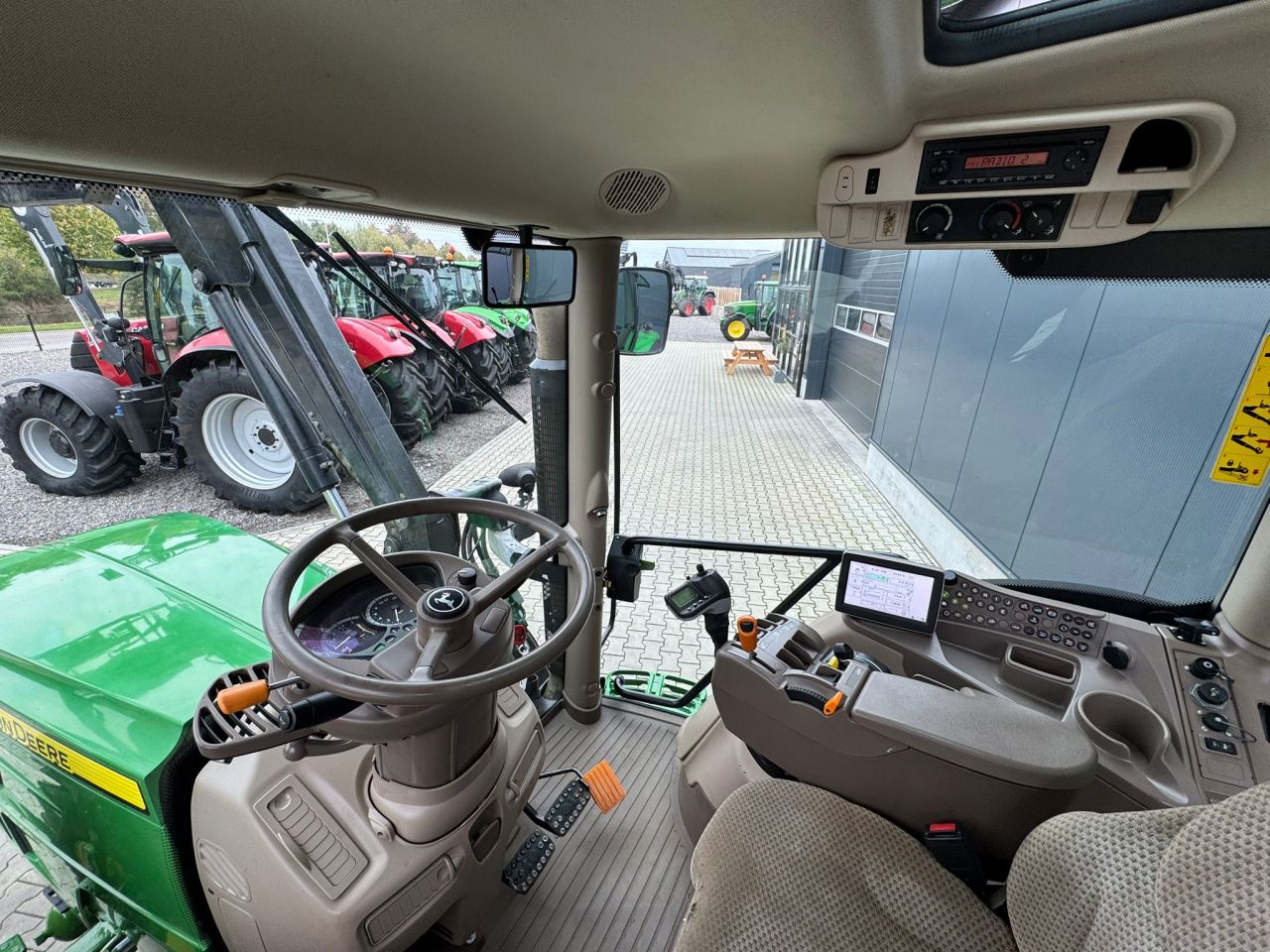 John Deere 6125R AP