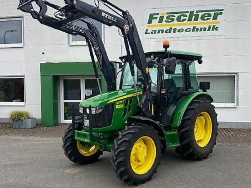 John Deere 5075E