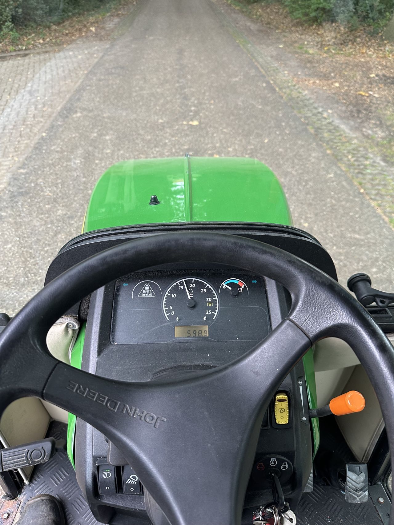 John Deere 1026R
