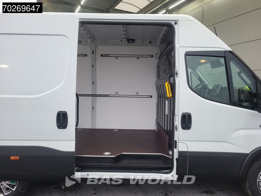 Iveco Daily 35S21 210PK 3.0L Automaat 2025 model L2H2 Trekhaak Tacho ACC LED CarPlay Velgen Camera 12m3 A/C Towbar