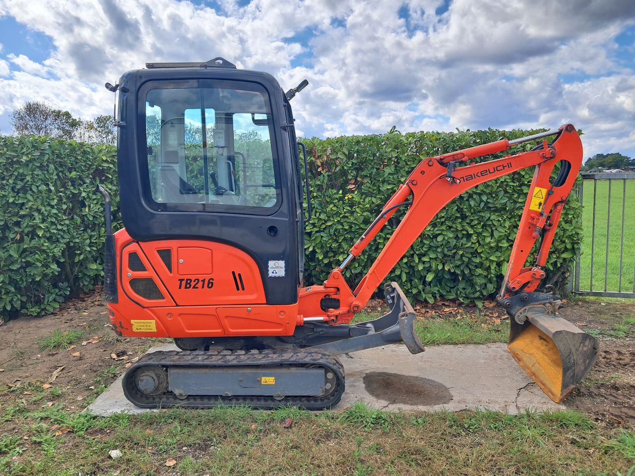 Minigraver Takeuchi TB216 / Graafmachine / Minikraan ( Bj 2015 )