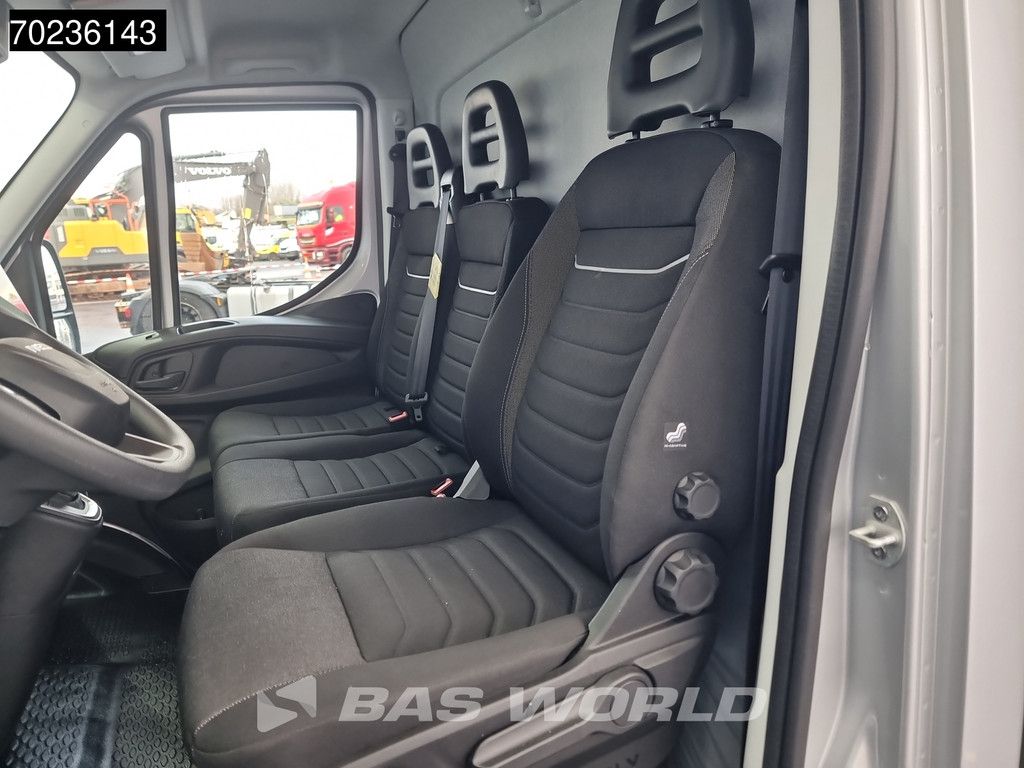 Iveco Daily 35C18 3.0L Automaat 1000KG Laadklep Zijdeur Dubbellucht 2025-Model Bakwagen ACC Airco Cruise Navi D'Hollandia Euro6 Meubelbak Koffer Bakwagen 21m3 Klima