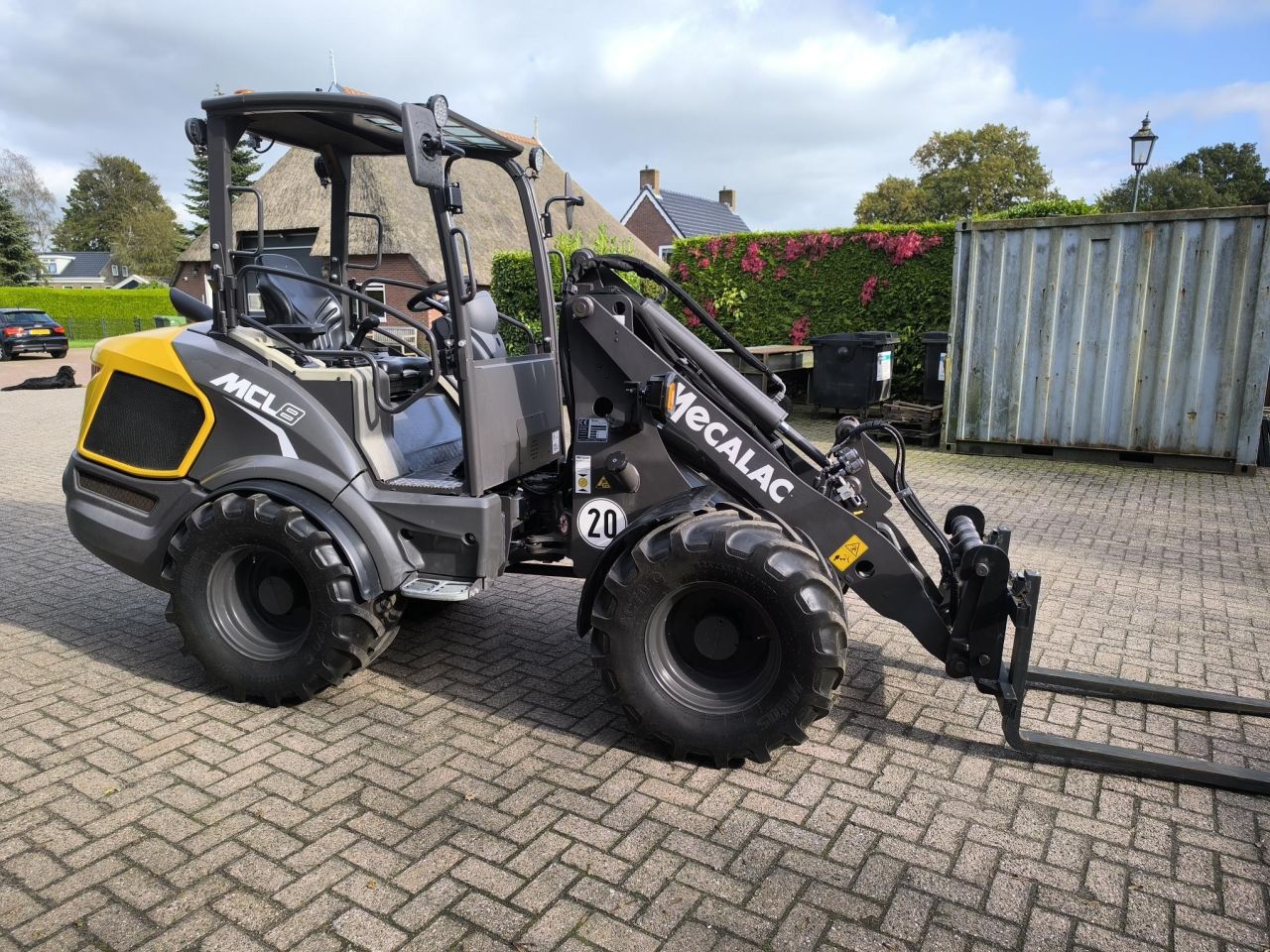 MECALAC MCL8