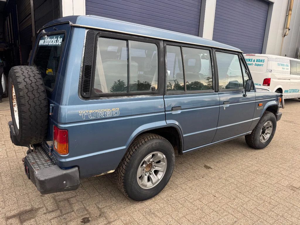 Mitsubishi Pajero **LONG CHASSIS-7SEATS-DIESEL**