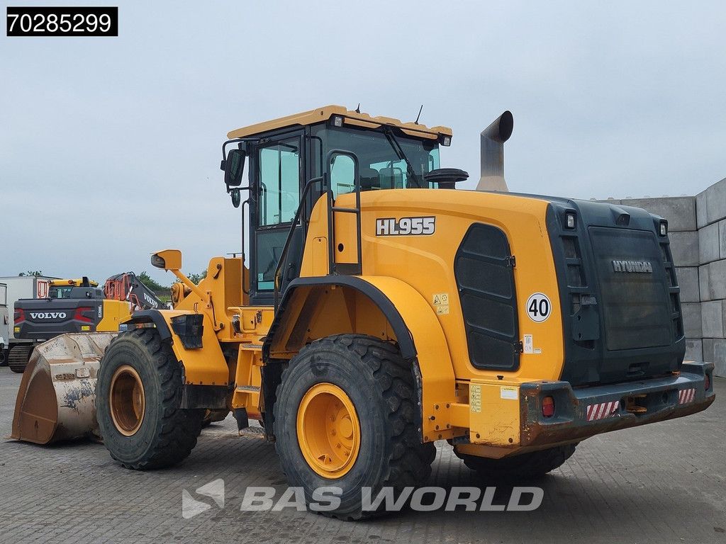 Hyundai HL955