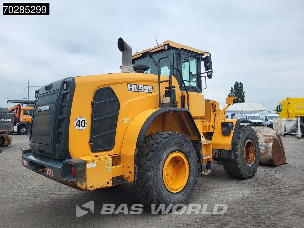 Hyundai HL955