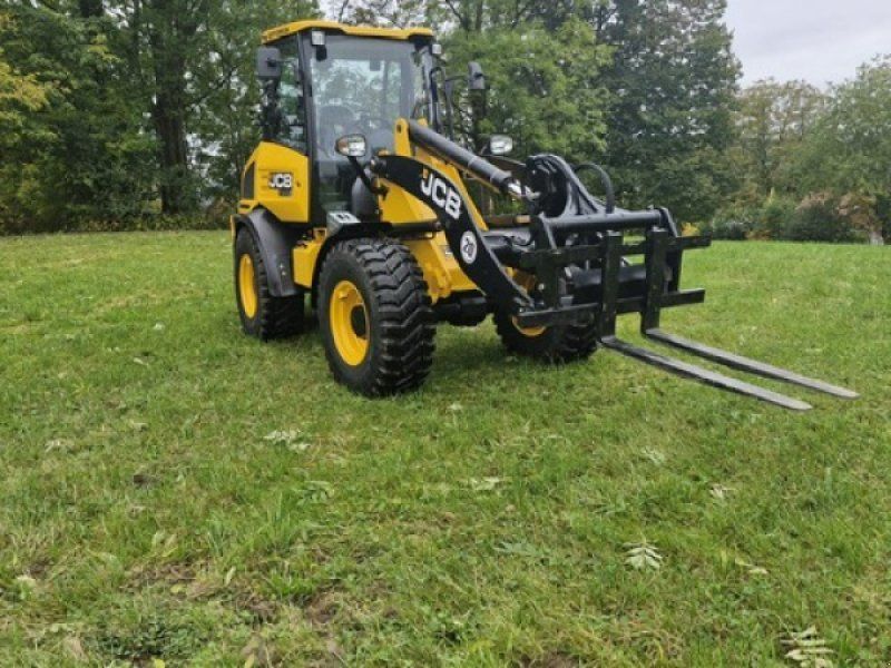 JCB 409