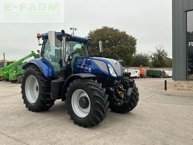 New Holland t7.225  (st24750)