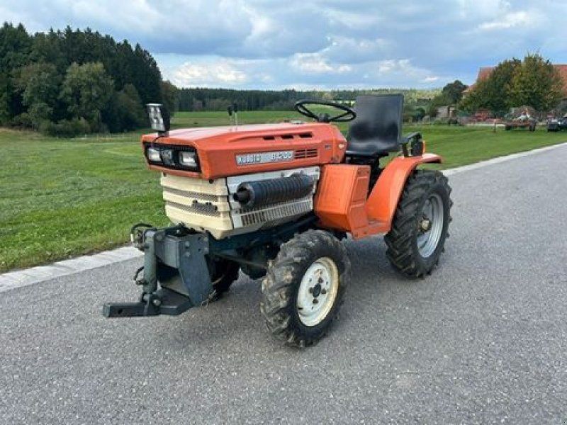 Kubota B 1200