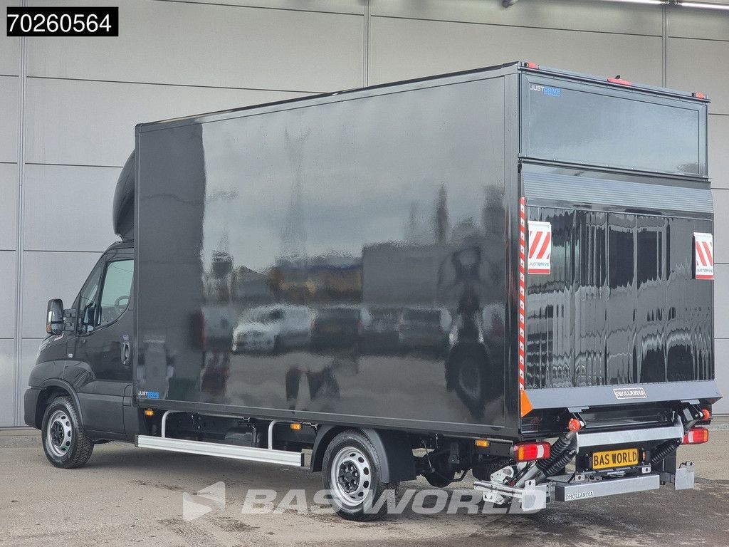 Iveco Daily 35S21 3.0L Automaat Laadklep Zijdeur ACC LED CarPlay Lat om Lat D'Hollandia 3,5t Trekvermogen Meubelbak Koffer Bakwagen A/C