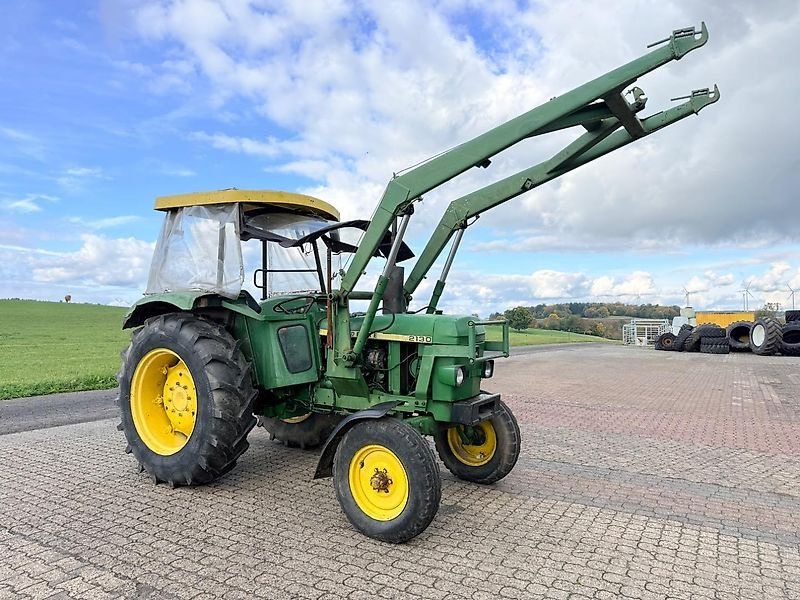 John Deere 2130