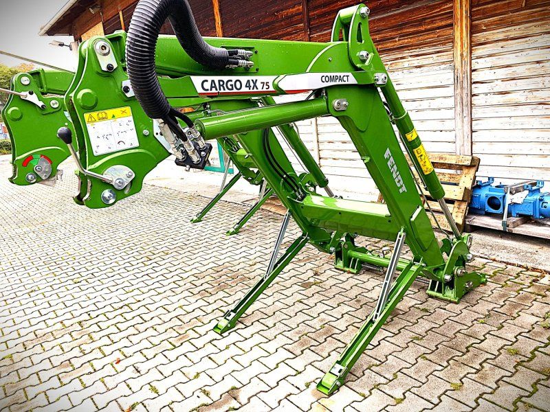 Fendt Cargo 4 x 75