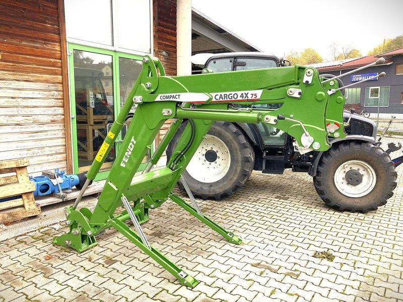 Fendt Cargo 4 x 75