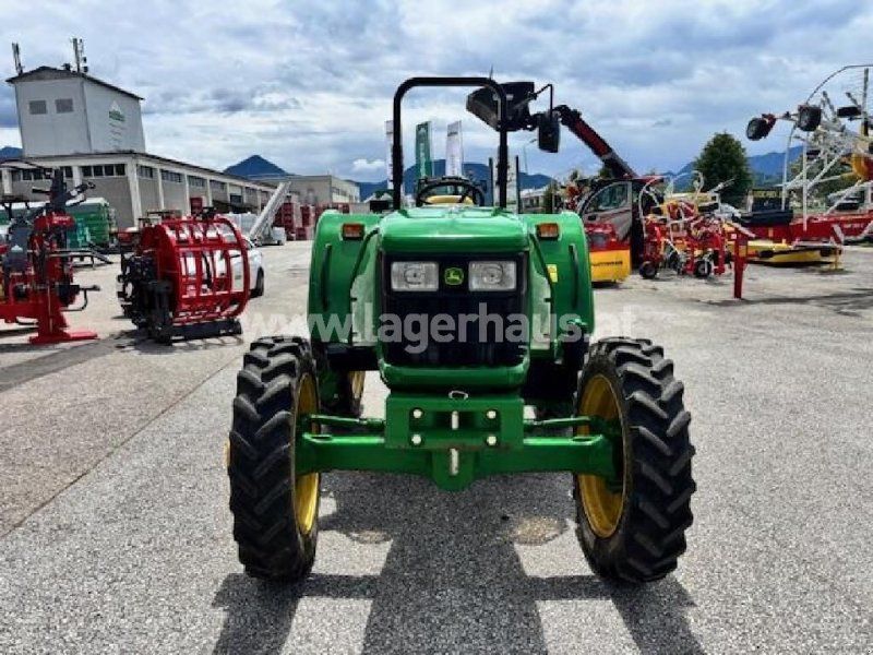 John Deere 5055 E