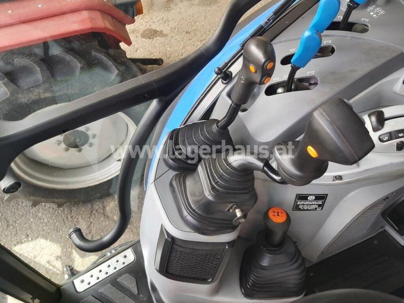 New Holland T 5.105