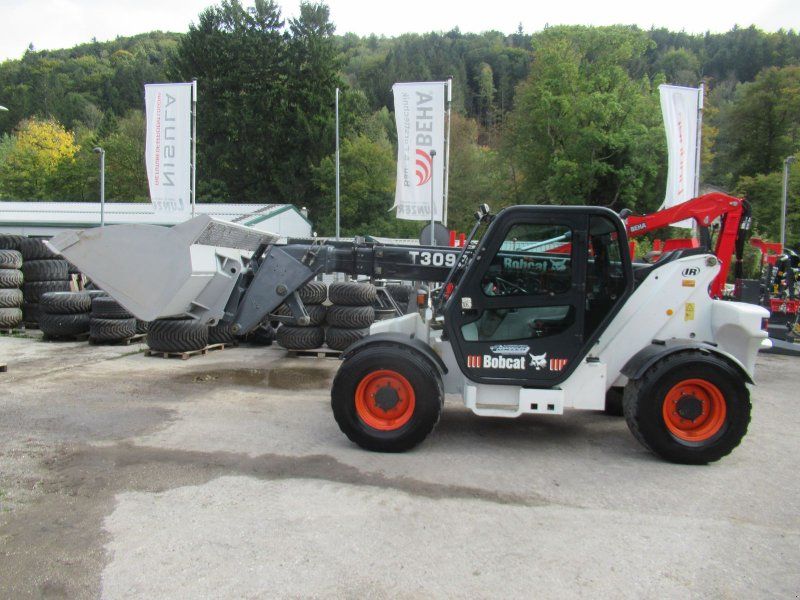 Bobcat 3093