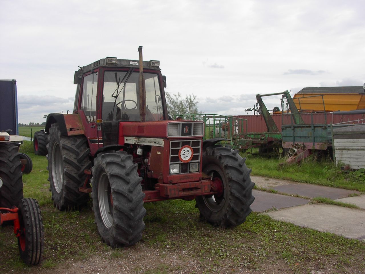 International 956XL