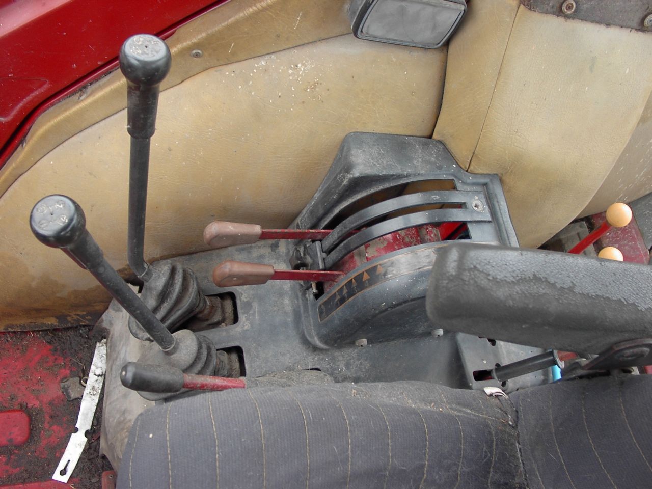 International 956XL