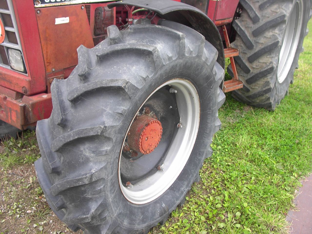 International 956XL