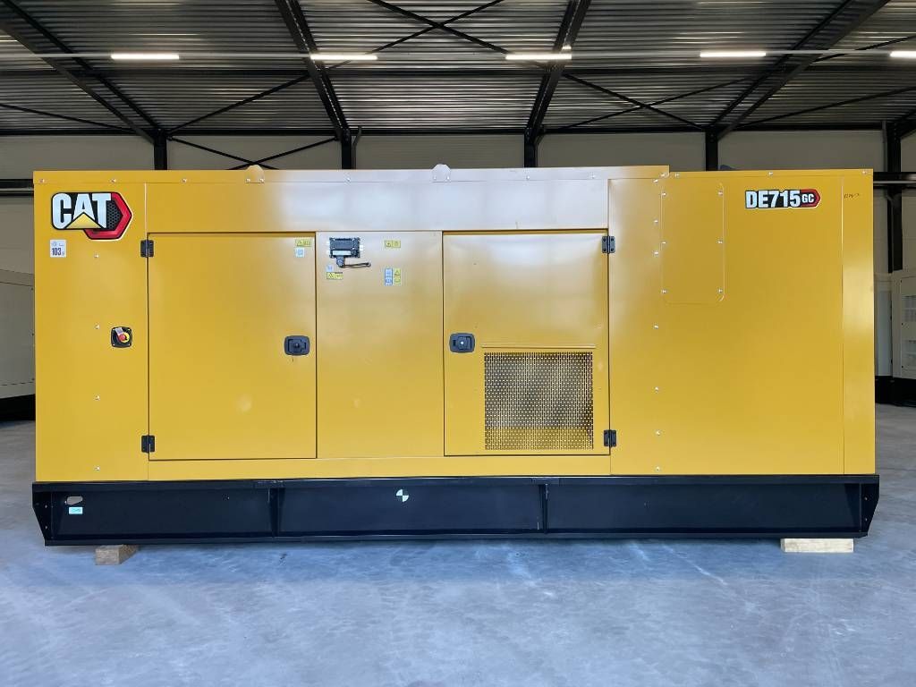 CAT DE715GC - 715 kVA Stand-by Generator - DPX-18224