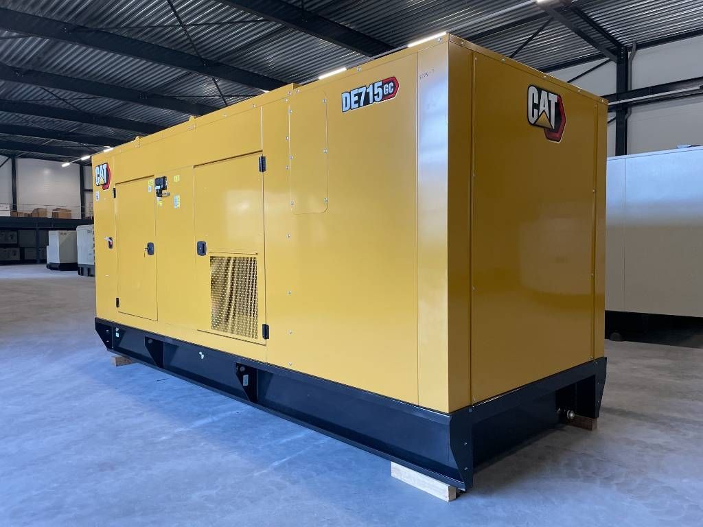 CAT DE715GC - 715 kVA Stand-by Generator - DPX-18224