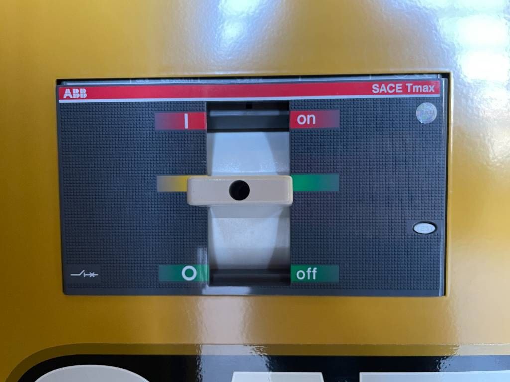 CAT DE715GC - 715 kVA Stand-by Generator - DPX-18224