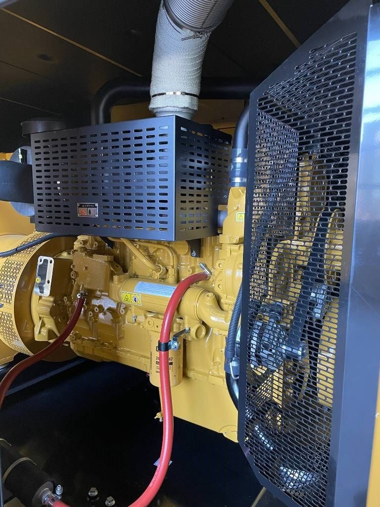 CAT DE715GC - 715 kVA Stand-by Generator - DPX-18224