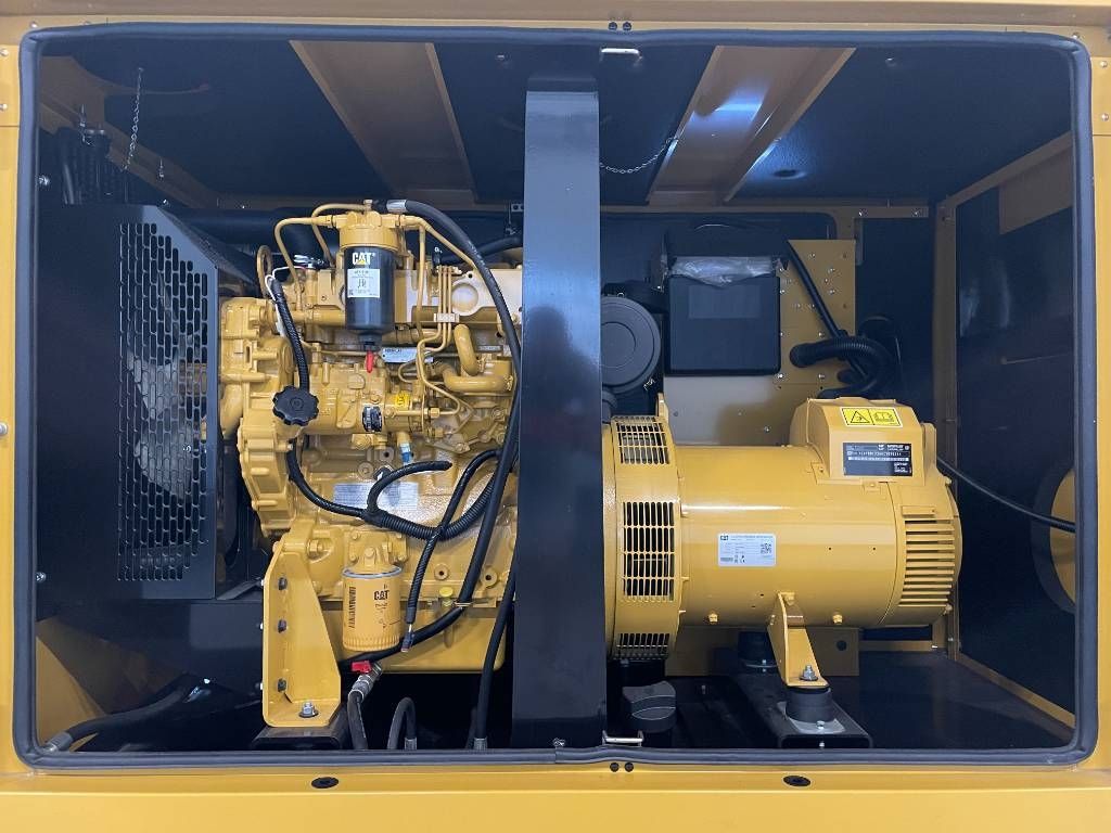 CAT DE65E0 - 65 kVA Generator - DPX-18010