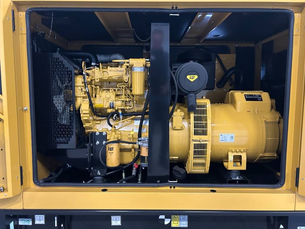CAT DE88E0 - 88 kVA Generator - DPX-18012